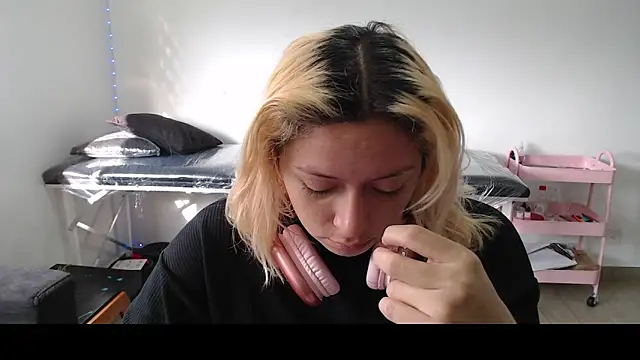 MommyMiaWs online show from 03/03/25, 12:48