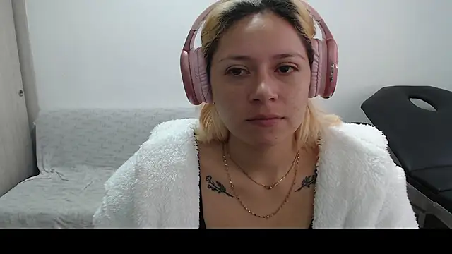 MommyMiaWs online show from 03/09/25, 01:26