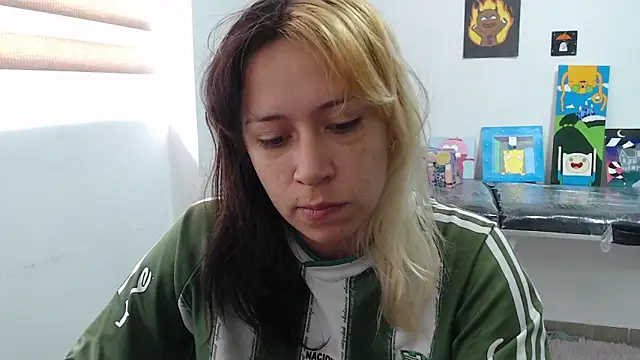 MommyMiaWs online show from 09/20/25, 02:51