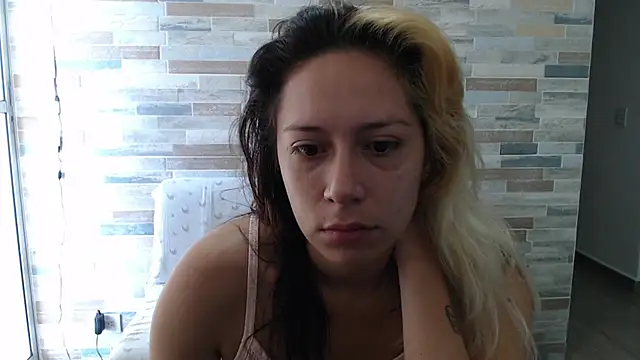 MommyMiaWs online show from 10/09/25, 01:20