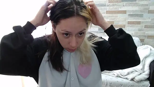 MommyMiaWs online show from 10/10/25, 12:26