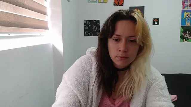 MommyMiaWs online show from 10/21/25, 01:12