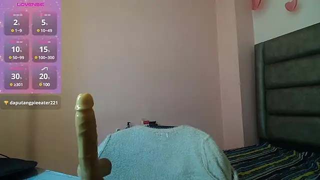 Snapshot of samanthaanderson_ chatting on 02/15/25, 02:58 samanthaanderson  online show from 02/15/25, 02:58