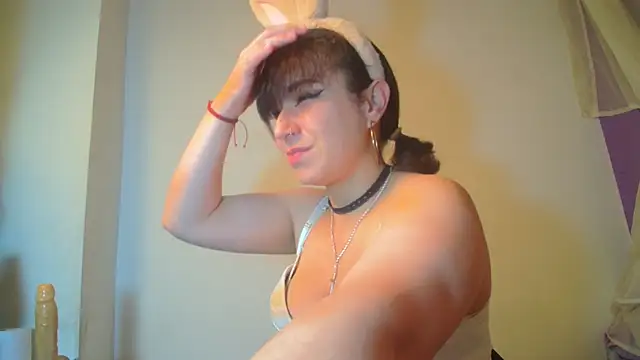 Snapshot of samanthaanderson_ chatting on 03/20/25, 10:18 samanthaanderson  online show from 03/20/25, 10:18