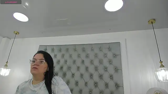 anette cooper online show from 09/10/25, 03:39