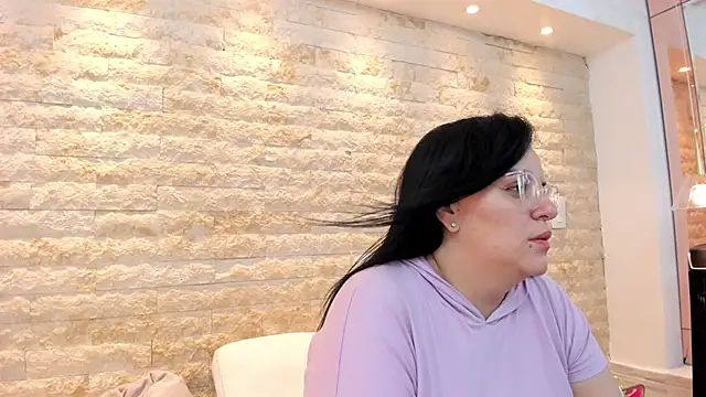 anette cooper online show from 11/26/25, 03:51