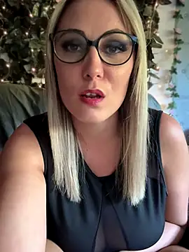 Snapshot of Leanymphoo chatting on 09/17/25, 03:24 Leanymphoo online show from 09/17/25, 03:24