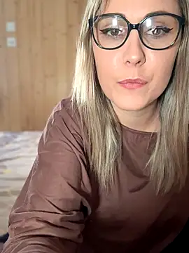 Snapshot of Leanymphoo chatting on 11/21/25, 09:52 Leanymphoo online show from 11/21/25, 09:52