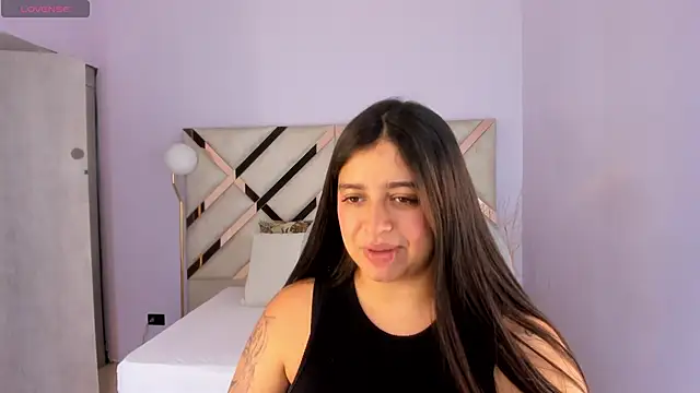 Snapshot of kylie_reyes chatting on 07/28/26, 07:39 kylie reyes online show from 07/28/26, 07:39