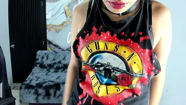 Snapshot of criss_21_ chatting on 02/19/25, 07:59 criss 21 online show from 02/19/25, 07:59