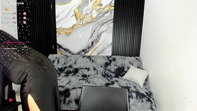 Snapshot of criss_21_ chatting on 03/15/25, 03:07 criss 21 online show from 03/15/25, 03:07