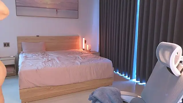 DjennaPalme online show from 04/01/26, 12:22