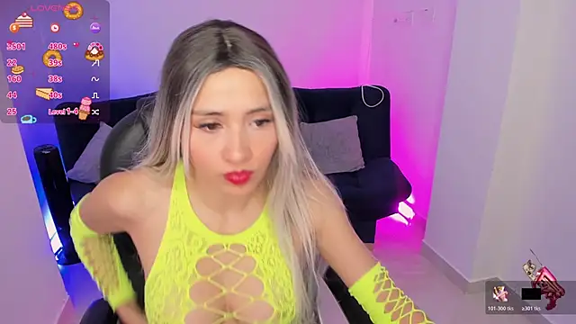 emilly smith 1 online show from 11/29/25, 07:22