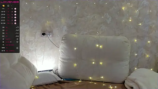 Snapshot of EvaSileZ chatting on 09/16/25, 02:34 EvaSileZ online show from 09/16/25, 02:34