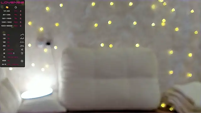 Snapshot of EvaSileZ chatting on 09/19/25, 05:09 EvaSileZ online show from 09/19/25, 05:09