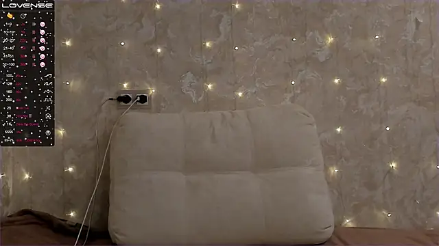 Snapshot of EvaSileZ chatting on 01/10/26, 06:37 EvaSileZ online show from 01/10/26, 06:37