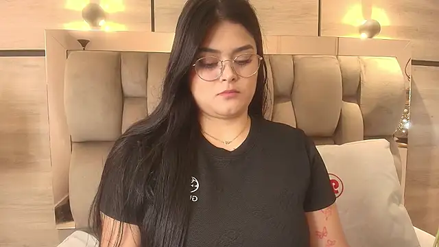 Snapshot of im_mou_ chatting on 12/05/25, 12:25 im mou online show from 12/05/25, 12:25