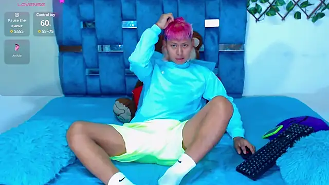 Hakim prettynigg online show from 01/05/25, 03:23