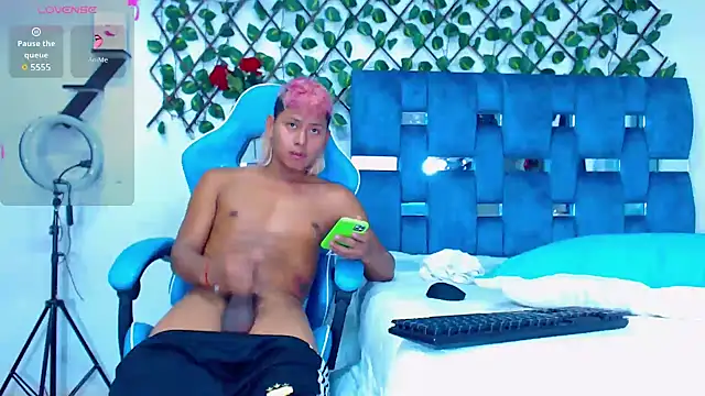 Hakim prettynigg online show from 01/17/25, 06:02