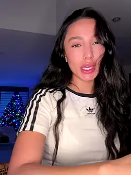 EvaMoet online show from 12/05/24, 01:36