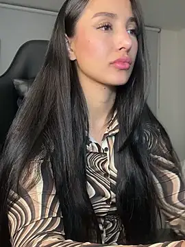 EvaMoet online show from 12/14/24, 05:51