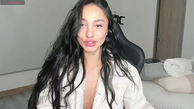 EvaMoet online show from 03/07/25, 08:34