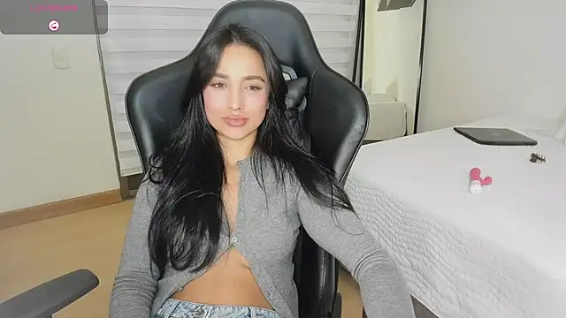 EvaMoet online show from 02/07/26, 05:00