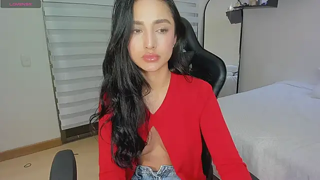 EvaMoet online show from 02/16/26, 05:47