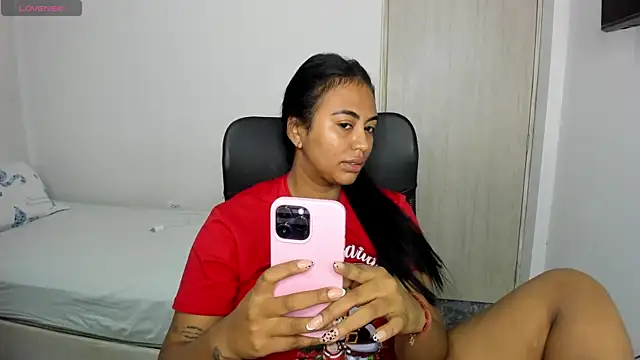 tracycum online show from 12/21/25, 06:04