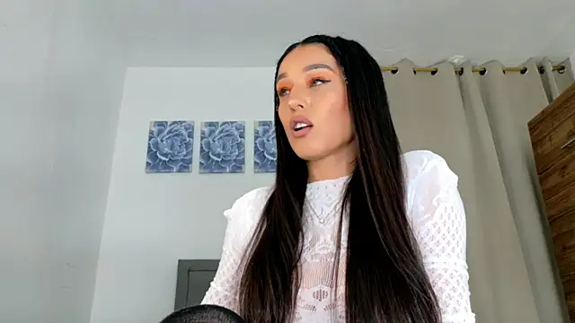 Snapshot of Ariadna-07 chatting on 07/12/26, 03:19 Ariadna-07 online show from 07/12/26, 03:19