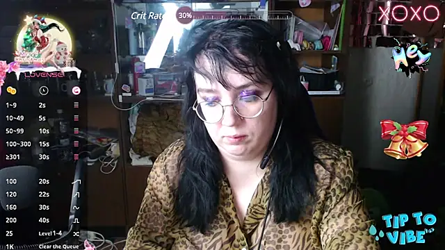 Snapshot of LeonaHarrison chatting on 12/28/24, 11:37 LeonaHarrison online show from 12/28/24, 11:37