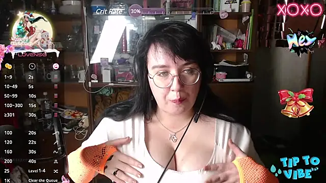 Snapshot of LeonaHarrison chatting on 01/04/25, 02:35 LeonaHarrison online show from 01/04/25, 02:35