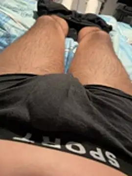 Snapshot of spritzerboy23 chatting on 03/14/26, 04:12 spritzerboy23 online show from 03/14/26, 04:12