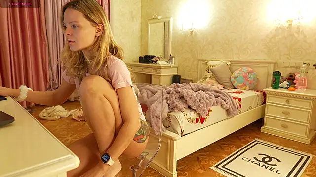 Masha 2002 online show from 10/12/25, 07:02