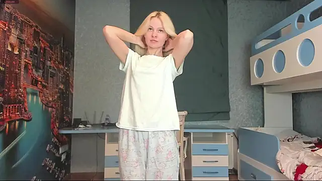 Masha 2002 online show from 04/24/26, 06:43