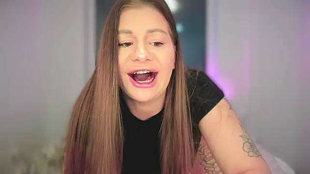 JuicyHelenX online show from 11/16/25, 03:17