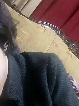 Snapshot of xxmoxxx chatting on 12/22/24, 02:17 xxmoxxx online show from 12/22/24, 02:17