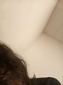 Snapshot of xxmoxxx chatting on 02/12/26, 09:32 xxmoxxx online show from 02/12/26, 09:32