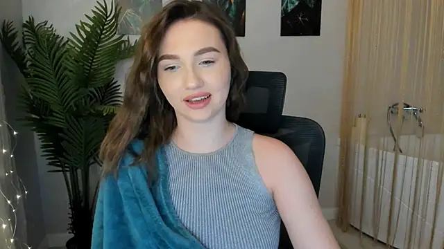 Snapshot of GracefulLook chatting on 02/09/25, 12:49 GracefulLook online show from 02/09/25, 12:49