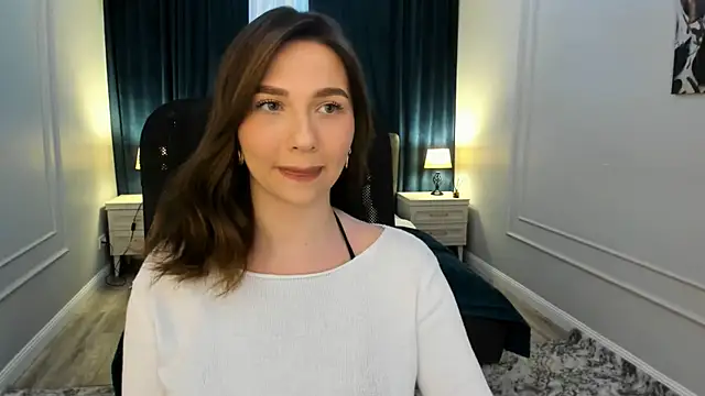 Snapshot of GracefulLook chatting on 03/02/25, 02:43 GracefulLook online show from 03/02/25, 02:43