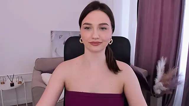 Snapshot of GracefulLook chatting on 03/05/25, 07:16 GracefulLook online show from 03/05/25, 07:16