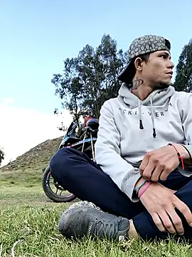 Juam22 online show from 12/20/25, 09:44