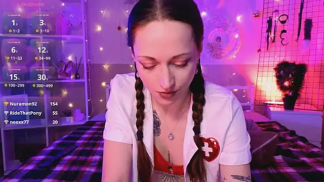 Snapshot of ServantBrook chatting on 01/04/25, 08:06 ServantBrook online show from 01/04/25, 08:06