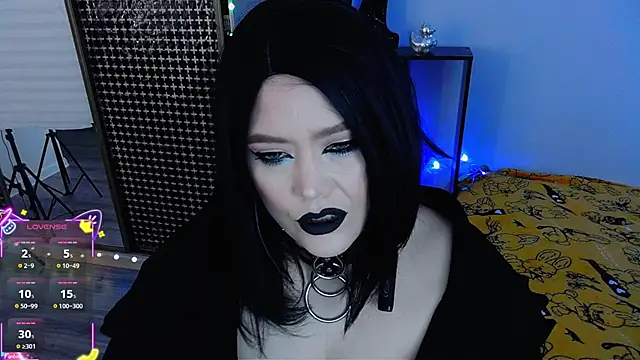 wickedxqueen online show from 04/18/26, 03:16