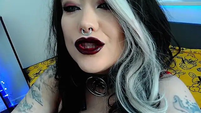 wickedxqueen online show from 04/22/26, 04:26