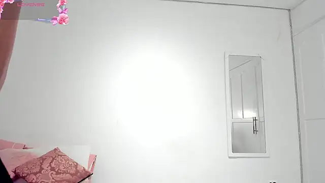 Estrella Duran online show from 02/08/25, 12:17