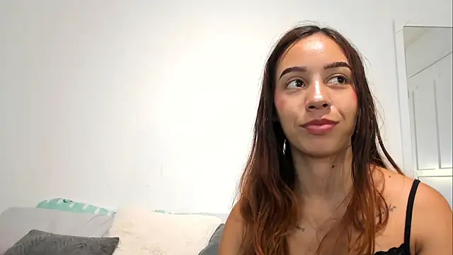 Estrella Duran online show from 03/17/25, 10:17