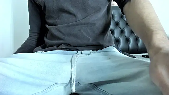 JohanyLatino online show from 02/05/25, 11:23