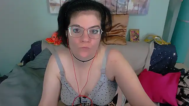 EverlyRays online show from 11/13/25, 01:04