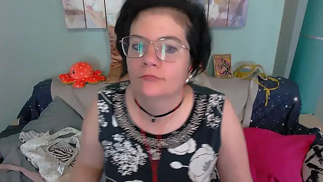 EverlyRays online show from 11/26/25, 12:39